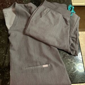 Figs Charcoal Scrubs